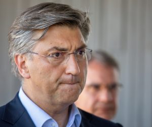 30.06.2020., Kanfanar - Obilazak Tvornice duhana Rovinj - British American Tobacco Adria. Predsjednik Vlade Andrej Plenkovic Photo: Srecko Niketic/PIXSELL