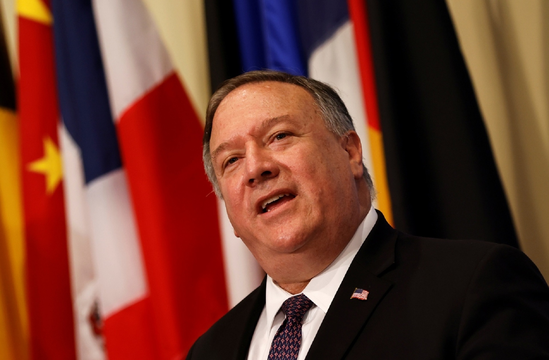 U.S. Secretary of State Pompeo visits United Nations to submit complaint to Security Council calling for restoration of sanctions against Iran at U.N. headquarters in New York U.S. Secretary of State Mike Pompeo speaks to reporters following a meeting with members of the U.N. Security Council about Iran's alleged non-compliance with a nuclear deal and calling for the restoration of sanctions against Iran at U.N. headquarters in New York, U.S., August 20, 2020. REUTERS/Mike Segar/Pool MIKE SEGAR
