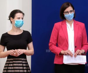 Zagreb, 03.09.2020. - Konferencija za medije Ženskog kluba o početku školske godine.
Na fotografiji Dalija Orešković, Marijana Puljak. 
foto HINA/ Edvard ŠUŠAK/ es