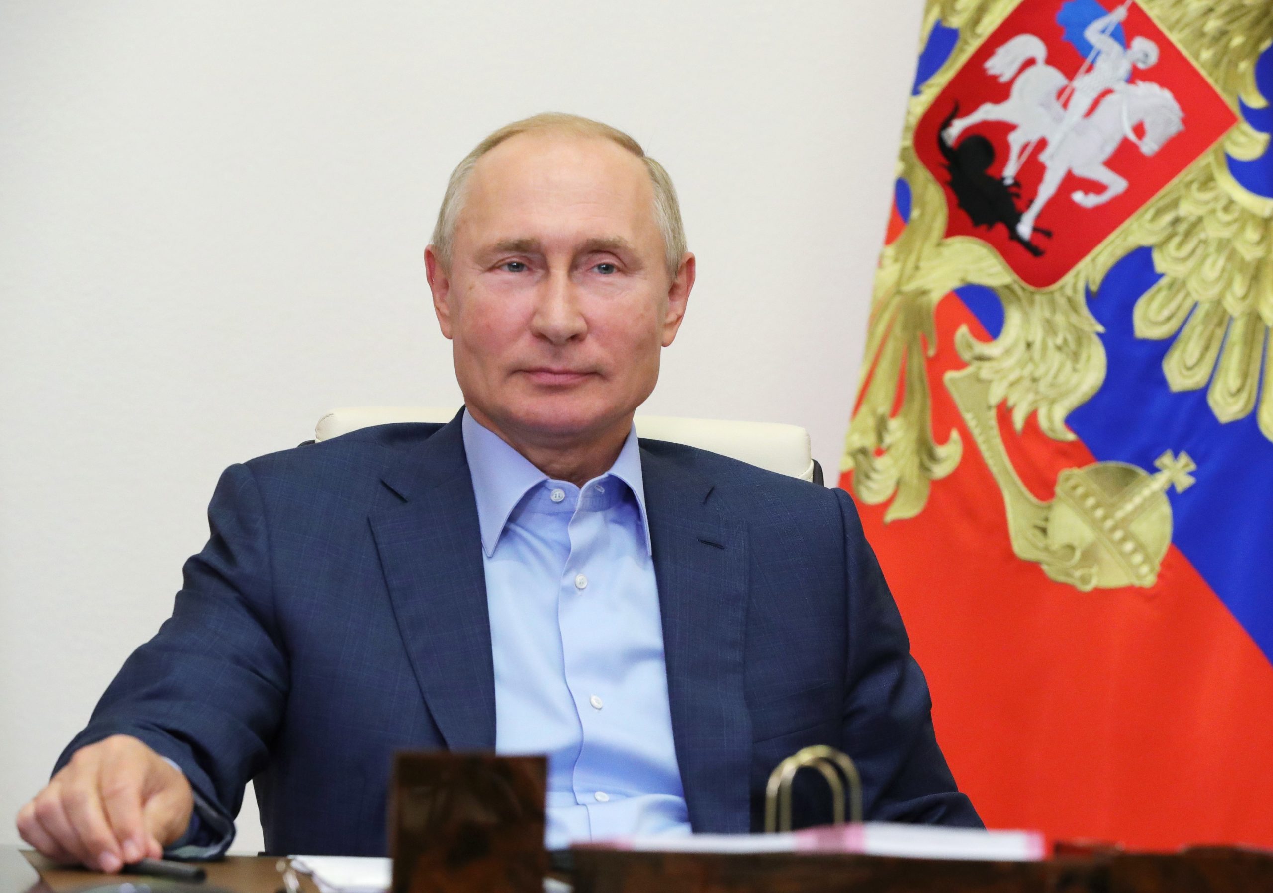epa08654387 Russian President Vladimir Putin attends a meeting with winners of the Leaders of Russia contest for managers, via teleconference call at Novo-Ogaryovo state residence, outside Moscow, Russia, 08 September 2020.  EPA/MICHAEL KLIMENTYEV / SPUTNIK / KREMLIN POOL / POOL MANDATORY CREDIT