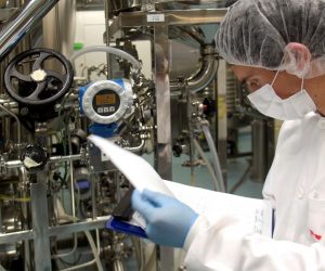 epa08672860 View of the Biofabri factory, which belongs to Zendal Gruop, in Vigo, Galicia, Spain, 16 September 2020. Biofabri plans to produce the vaccine for Covid-19 developed by US company Novavax.  EPA/SALVADOR SAS