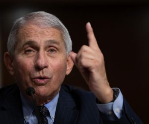 epa08691254 Anthony Fauci, director of National Institute of Allergy and Infectious Diseases at NIH, testifies during a Senate Health, Education, and Labor and Pensions Committee on Capitol Hill, in Washington, DC, USA, 23 September 2020.  EPA/Graeme Jennings / POOL