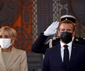 epa08706421 French President Emmanuel Macron and his wife Brigitte Macron attends a welcoming ceremony at Riga Palace in Riga, Latvi?a, 29 September 2020. Macron is on a two-days official visit in Latvia.  EPA/Toms Kalnins