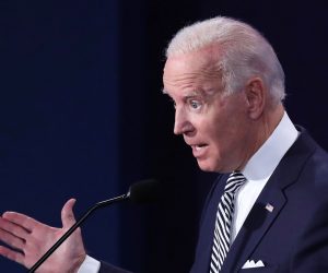epa08707149 Democratic presidential candidate Joe Biden participates in the first 2020 presidential election debate at Samson Pavilion in Cleveland, Ohio, USA, 29 September 2020. The first presidential debate is co-hosted by Case Western Reserve University and the Cleveland Clinic.  EPA/MICHAEL REYNOLDS