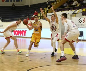Split, 12.10.2020.- Koarkai Splita u susretu su 2. kola regionalne ABA lige kao domaæini svladali FMP sa 86-71 (18-22, 24-17, 21-12, 23-20). 
foto HINA/ BETAPHOTO/ABA liga/Split/Ivica Cavka/ ua