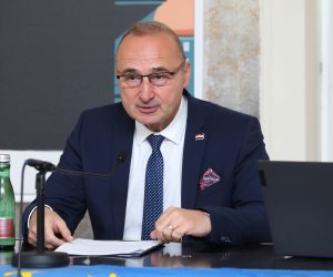 Zagreb, 24.10.2020 -  Godišnja međunarodna konferencija Hrvatske paneuropske unije. Na fotografiji Gordan Grlić Radman.
foto HINA/ Admir BULJUBAŠIĆ/ abu