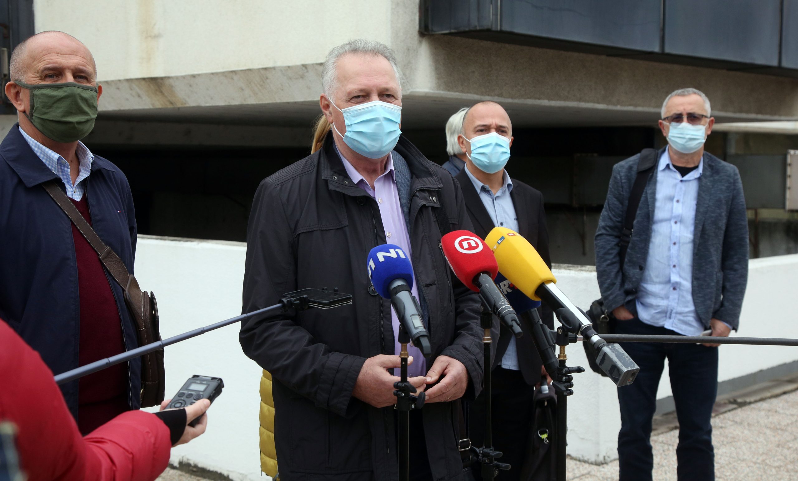 Zagreb, 28.10.2020 - Pregovori između pregovaračkog odbora Vlade i predstavnika sindikata o sklapanju dodataka Kolektivnim ugovorima s predstavnicima javnih i državnih službi. Na slici govori Branimir Mihalinec.
Foto HINA/ Dario GRZELJ/ dag