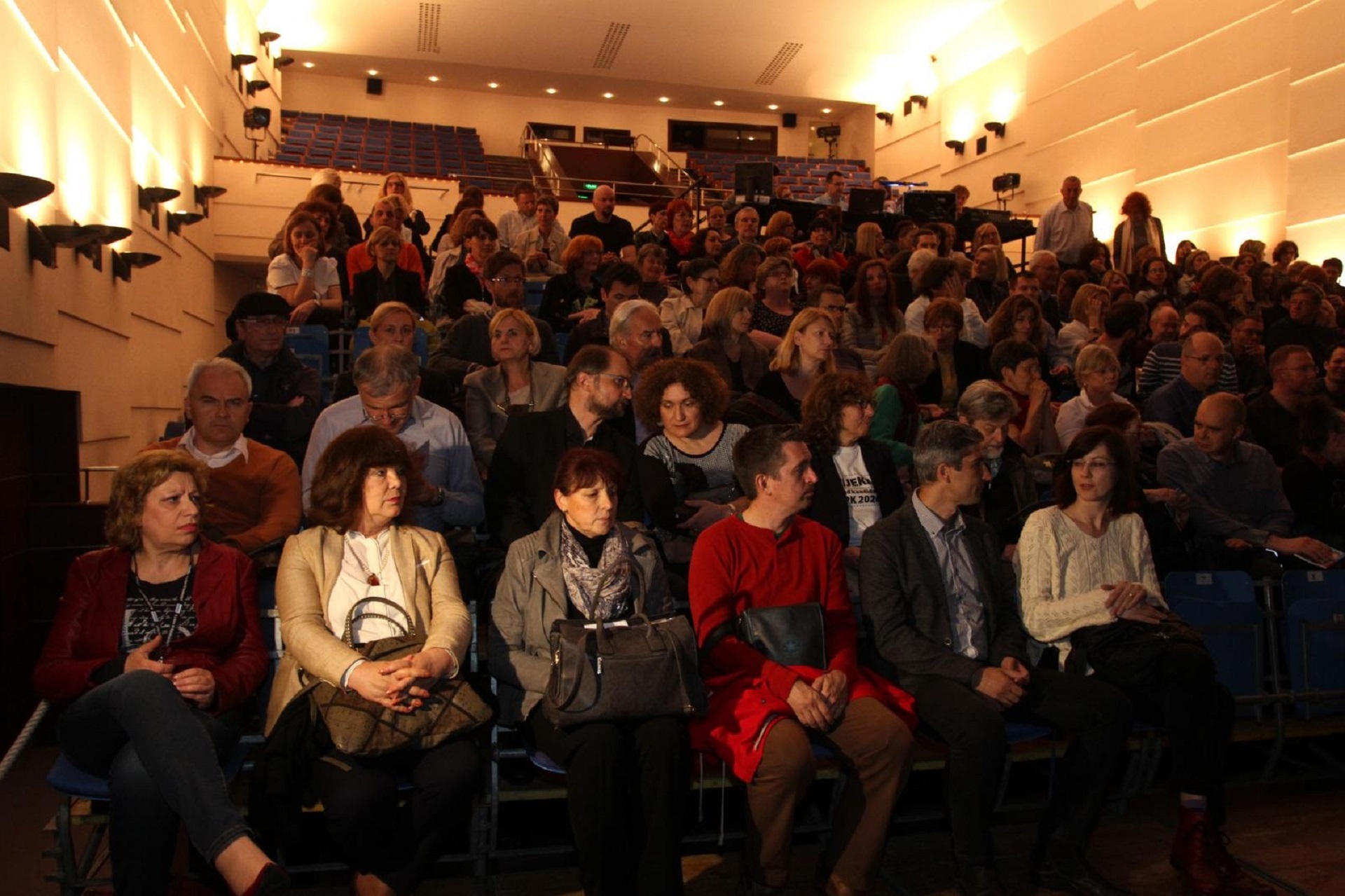 02.05.2015. Rijeka - Otvorenje 22 medjunarodnog festivala Malih scena Rijeka, u Hrvatskom kulturnom domu na Susaku. Gestival su otvorili gradonacelnik Vojko Obersnel i umjetnicki direktor Nenad Segvic.
Photo: Goran Kovacic/PIXSELL
