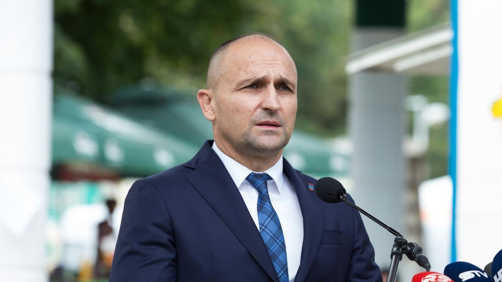 02.10.2020., Osijek - Na sajamskom prostoru Pampas danas je otvoren 23. osjecki jesenski sajam kojom prigodom se izlagacima obratio zupan osjecko-baranjski Ivan Anusic, direktor Osjeckog sajma Alen Vukasinovic, zamjenica osjeckog gradonacelnika Zana Gamos te ministrica regionalnog razvoja i fondova Europske unije, Natasa Tramisak koja je svecano otvorila sajam. Photo: Dubravka Petric/PIXSELL