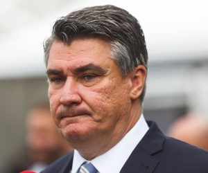 02.10.2020., Gospic - Otvorenje 22. izlozbe tradicionalnih proizvoda "Jesen u Lici". Predsjednik Zoran Milanovic Photo: Marko Dimic/PIXSELL