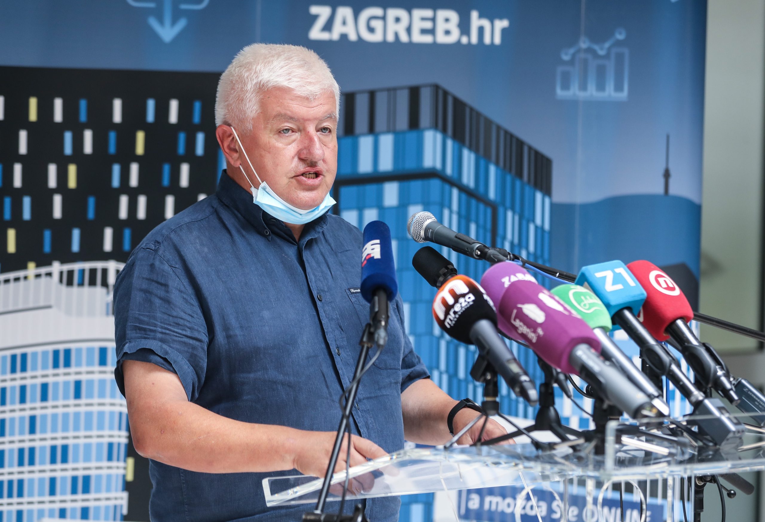 03.09.2020., Zagreb -  Redovna konferencija za novinare Stozera civilne zastite Grada Zagreba. Novinarima su nove podatke iznjeli dr Zvonimir Sostar, Olivera Majic zamjenica gradonacelnika grada Zagreba i dr Vjekoslav Jelac.

Photo: Robert Anic/PIXSELL