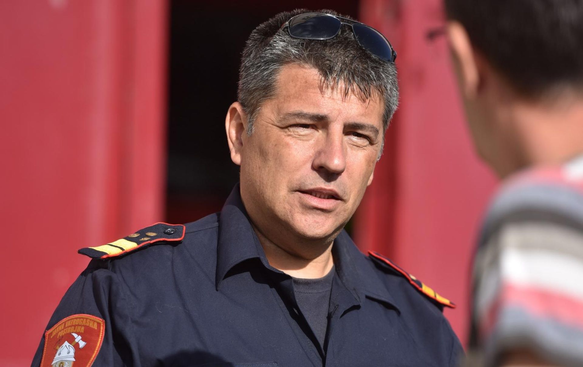 04.05.2018., Sibenik - Polaganjem vijenaca i paljenjem svijeca ispred vatrogasnog doma u Sibeniku, u cast na tragicno preminule vatrogasce, obiljezen je se sv. Florijan, zastitnik vatrogasaca. Drazen Slavica Photo: Hrvoje Jelavic/PIXSELL