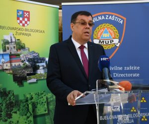05.09.2020., Bjelovar - Koronavirus buknuo u Bjelovarsko-bilogorskoj zupaniji, a Bjelovar je postao novo zariste, zakljucak je konferencije za medije Stozera civilne zastite Bjelovarsko-bilogorske zupanije. Novost je i je obvezno nosenje maski u javnim ustanovama. Naime, prije tjedan dana u jednim bjelovarskim svatovima doslo je do masovnog zarazavanja, pa su samo u zadnja 24 sata otkrivena nova 33 slucaja zaraze iz tih svatova, a sveukupno 36, medjutim ocekuju se jos dodatni rezultati nalaza i pretpostavka je da ce brojka rasti.   
Photo: Damir Spehar/PIXSELL