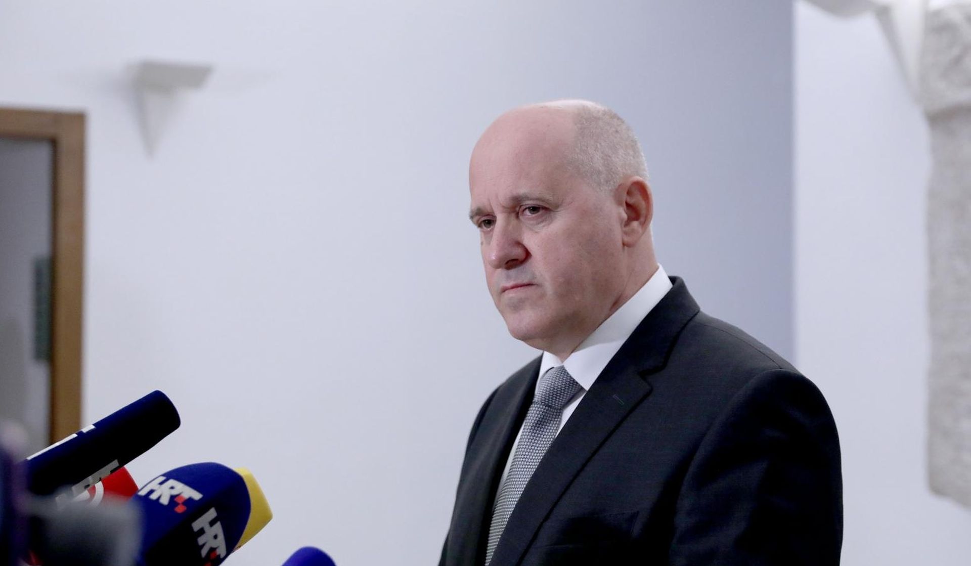 07.10.2020., Zagreb -Predsjednik kluba zastupnika HDZ-a Branko Bacic komentirao je u Saboru dogadjanja u klubu zastupnika SDP-a.
Photo: Patrik Macek/PIXSELL