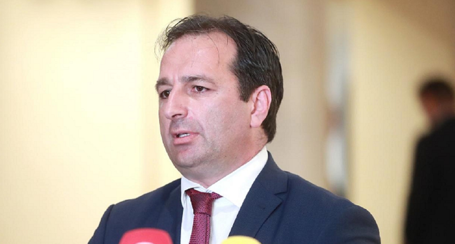 08.06.2020., Zagreb - Clanovi HDZ-a dolaze na sjednicu Sredisnjeg odbora stranke u Kristalnu dvoranu hotela Westin. Josip Boric obratio se medijima. Photo: Sanjin Strukic/PIXSELL