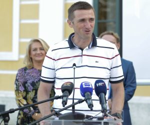 10.09.2020., Vukovar - U Perivoju gradskog muzeja odrzana je manifestacija Znanost za mlade. gradonacelnik Vukovara Ivan Penava  Photo: Dubravka Petric/PIXSELL
