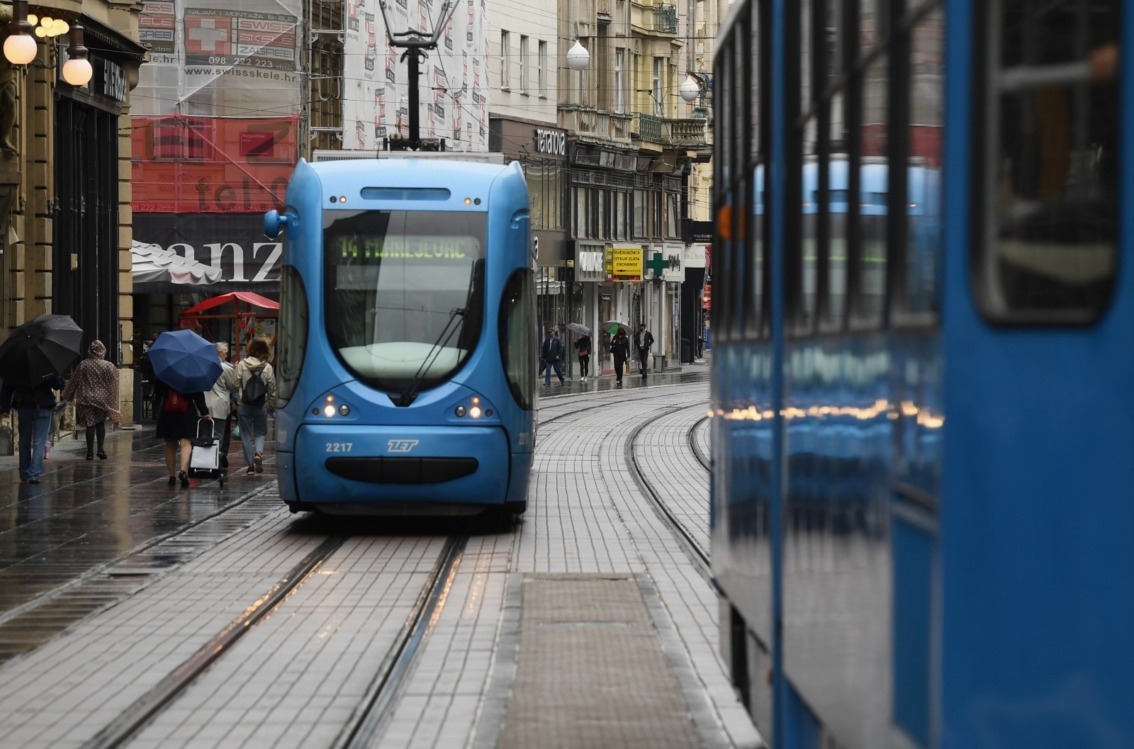 11.10.2020., Zagreb - Nakon ljeta i sunca dosla nam je jesen i promjena vremena. Zahladjenje i kisa osvjezili su grad. 
Photo: Marko Lukunic/PIXSELL