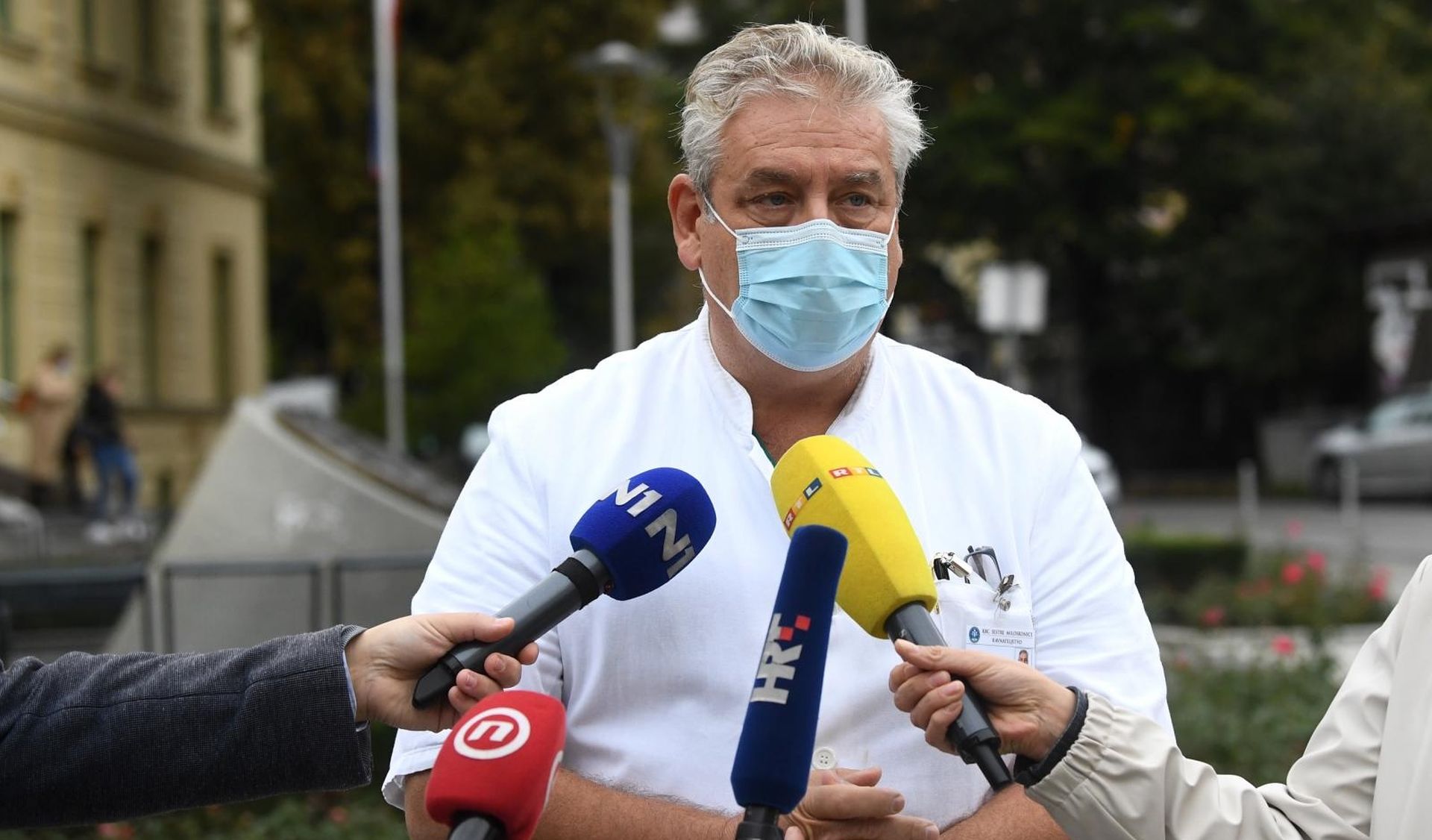 12.10.2020., Zagreb - Policajac koji je ozlijedjen u pucnjavi ispred zgrade Vlade u jutarnjim satima nalazi se  u Vinogradskoj  bolnici.Ravnatelj KBC Sestre milosrdnice Mario Zovak dao je izjavu za medije.
Photo: Marko Lukunic/PIXSELL