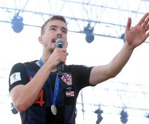 17.07.2018., Split - Svecani docek za srebrne reprezentativce na splitskoj rivi. Hrvatski reprezentativci na docek su stigli morskim putem. Filip Bradaric Photo: Miranda Cikotic/PIXSELL