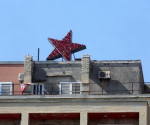 20.09.2020., Rijeka - Rijecki umjetnik Nemanja Cvijanovic postavio je umjetnicku instalaciju "Spomenik crvenoj Rijeci - samoobrambeni spomenik", zvijezdu petokraku, na Rijecki neboder u sklopu programa Rijeka 2020 Europska prijestolnica kulture. . 
Photo:Goran Kovacic/PIXSELL