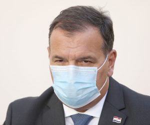 22.10.2020., Zagreb - Ministar zdravstva Vili Beros dolazi na 15. sjednicu Vlade RH u Banske dvore.
Photo: Patrik Macek/PIXSELL