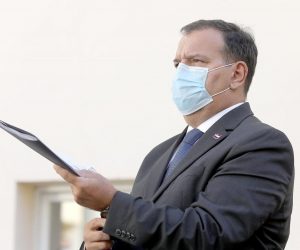 22.10.2020., Zagreb - Ministar zdravstva Vili Beros dolazi na 15. sjednicu Vlade RH u Banske dvore.
Photo: Patrik Macek/PIXSELL