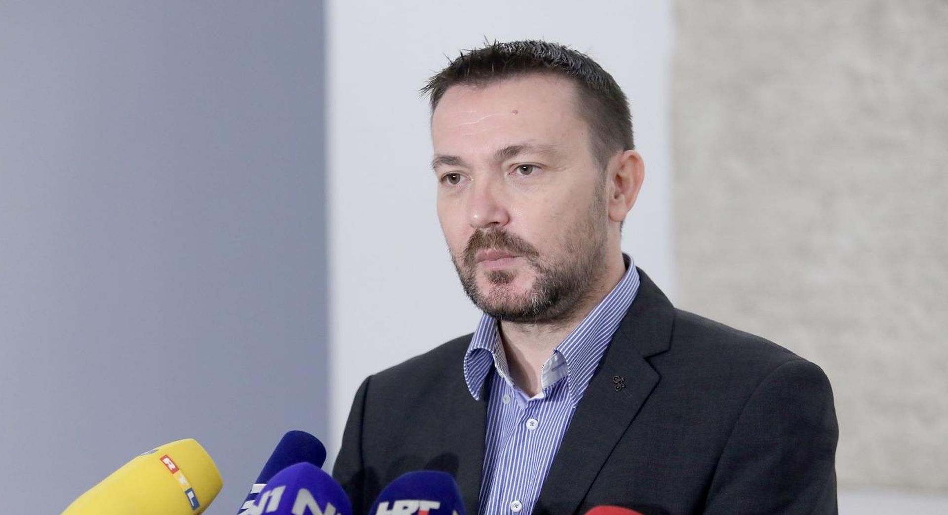 27.10.2020., Zagreb - Zastupnik SDP-a Arsen Bauk odrzao je u Saboru konferenciju za medije na kojoj je govorio o aktualnim dogadjanjima. Photo: Patrik Macek/PIXSELL