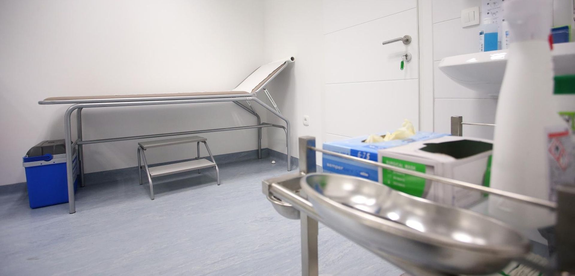 Zagreb: Gradonačelnik Milan Bandić otvorio ambulantu obiteljske medicine u Buzinu 28.01.2019., Zagreb - Gradonacelnik Milan Bandic otvorio je ambulantu obiteljske medicine u Buzinu koja se prostire na 137 cetvornih metara i smjestena je u mjesnom odboru Buzin. 
Photo: Luka Stanzl/PIXSELL