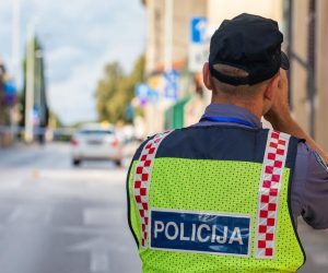 28.09.2020.., Pula - 
Prometna nesreca u kojoj je osobno vozilo marke Hyundai Accent naletilo na pjesakinju koja je na mjestu dogadjaja preminula. Prometna se dogodila na krizanju Stankoviceve ulice i Rimske centurijacije. Poilicija na uvidjaju.
Photo: Srecko Niketic/PIXSELL