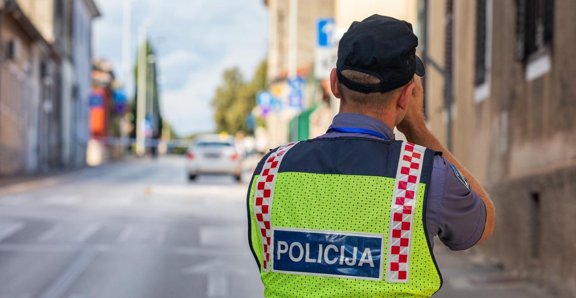 28.09.2020.., Pula - 
Prometna nesreca u kojoj je osobno vozilo marke Hyundai Accent naletilo na pjesakinju koja je na mjestu dogadjaja preminula. Prometna se dogodila na krizanju Stankoviceve ulice i Rimske centurijacije. Poilicija na uvidjaju.
Photo: Srecko Niketic/PIXSELL
