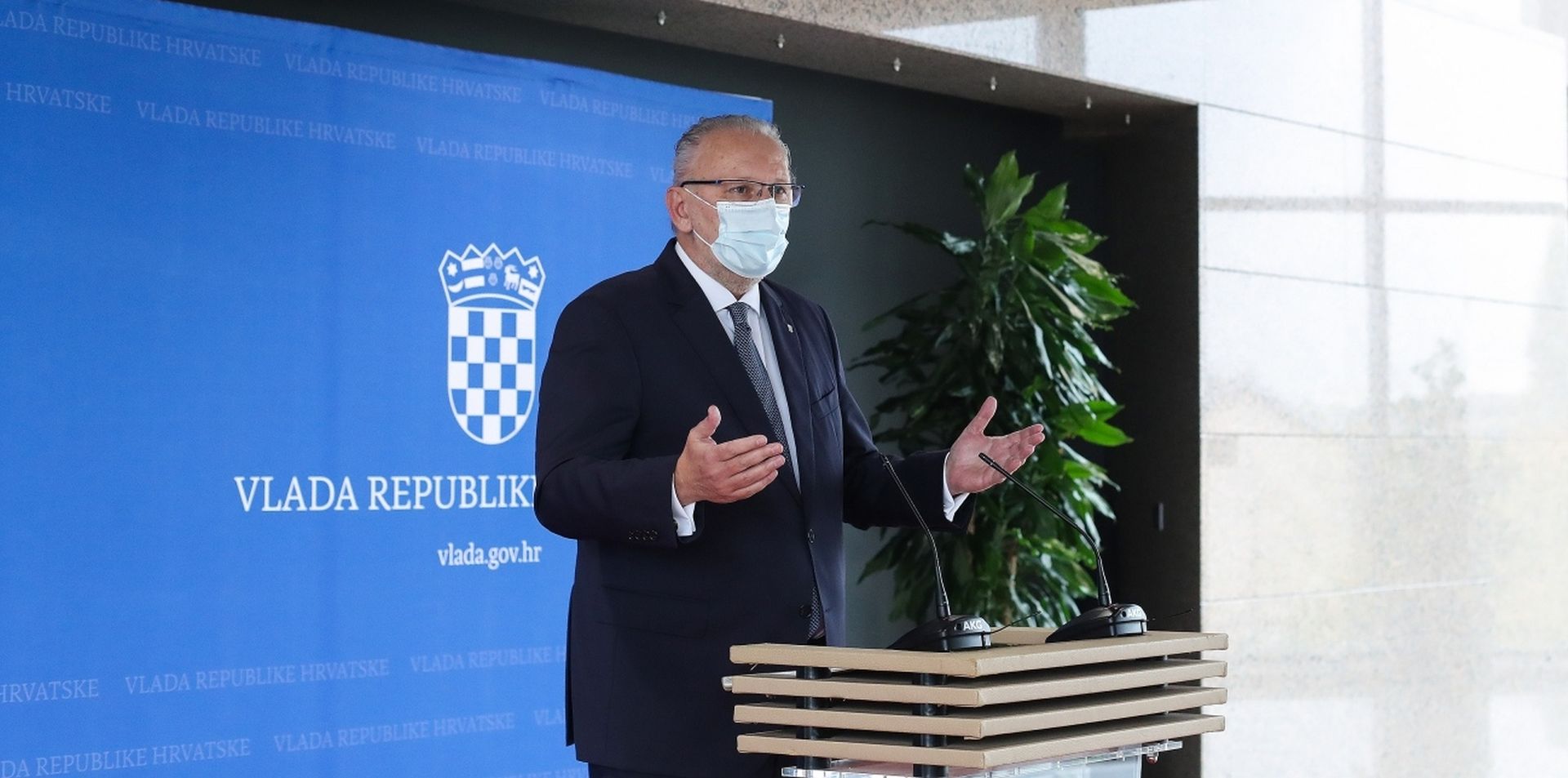 29.10.2020., Zagreb - Odrzana 17. sjednica Vlade Republike Hrvatske u Nacionalnoj i sveucilisnoj knjiznici. Davor Bozinovic dao izjavu za medije. 
Photo: Luka Stanzl/PIXSELL