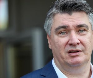 30.07.2020., Krapina - Predsjednik Republike Zoran Milanovic prisustvovao je otvaranju Poslovno-tehnoloskog inkubatora Krapinsko-zagorske zupanije. Izjava za medije predsjednika Republike Zorana Milanovica nakon obilaska Poslovno-tehnoloskog inkubatora i prezentiranje Centra za robotiku i nove tehnologije Srednje skole Krapina.
Photo: Igor Kralj/PIXSELL