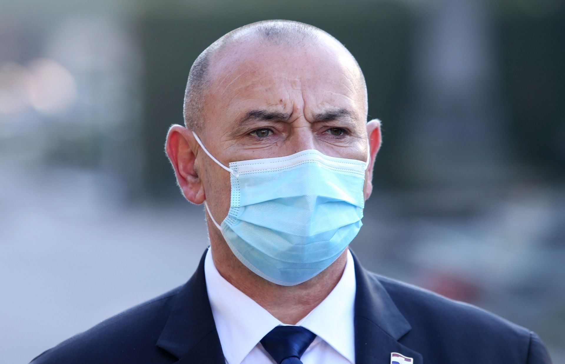 31.10.2020., Zagreb - U prigodi blagdana Svih svetih, predsjednik Vlade Andrej Plenkovic sa suradnicima polozio je vijence i zapaliio svijece na Gradskom groblju Mirogoj. Tomo Medved Photo: Marko Prpic/PIXSELL