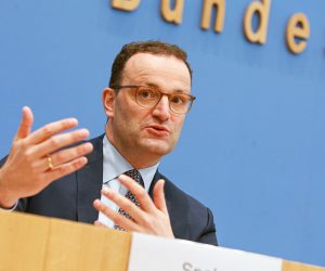 epa08744096 German Minister Jens Spahn attends a press conference on flu vaccination in Berlin, Germany, 14 October 2020.  EPA/Christian Marquardt / POOL