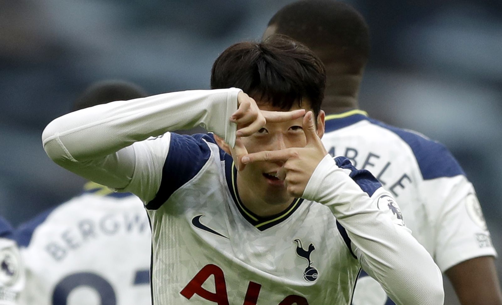 epa08755567 Tottenham's Son Heung-min celebrates after scoring the 1-0 lead during the English Premier League soccer match between Tottenham Hotspur and West Ham United in London, Britain, 18 October 2020.  EPA/Matt Dunham / POOL EDITORIAL USE ONLY. No use with unauthorized audio, video, data, fixture lists, club/league logos or 'live' services. Online in-match use limited to 120 images, no video emulation. No use in betting, games or single club/league/player publications.