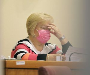 Zagreb, 3.11.2020. - 'Aktualnim prijepodnevom' i uz epidemiološke mjere, Hrvatski sabor započeo je novu sjednicu koja će potrajati do sredine prosinca i na kojoj će, uz ostalo, donijeti državni proračun za iduću godinu .Na slici Anka Mrak Taritaš.foto HINA/ Tomislav PAVLEK/ tš