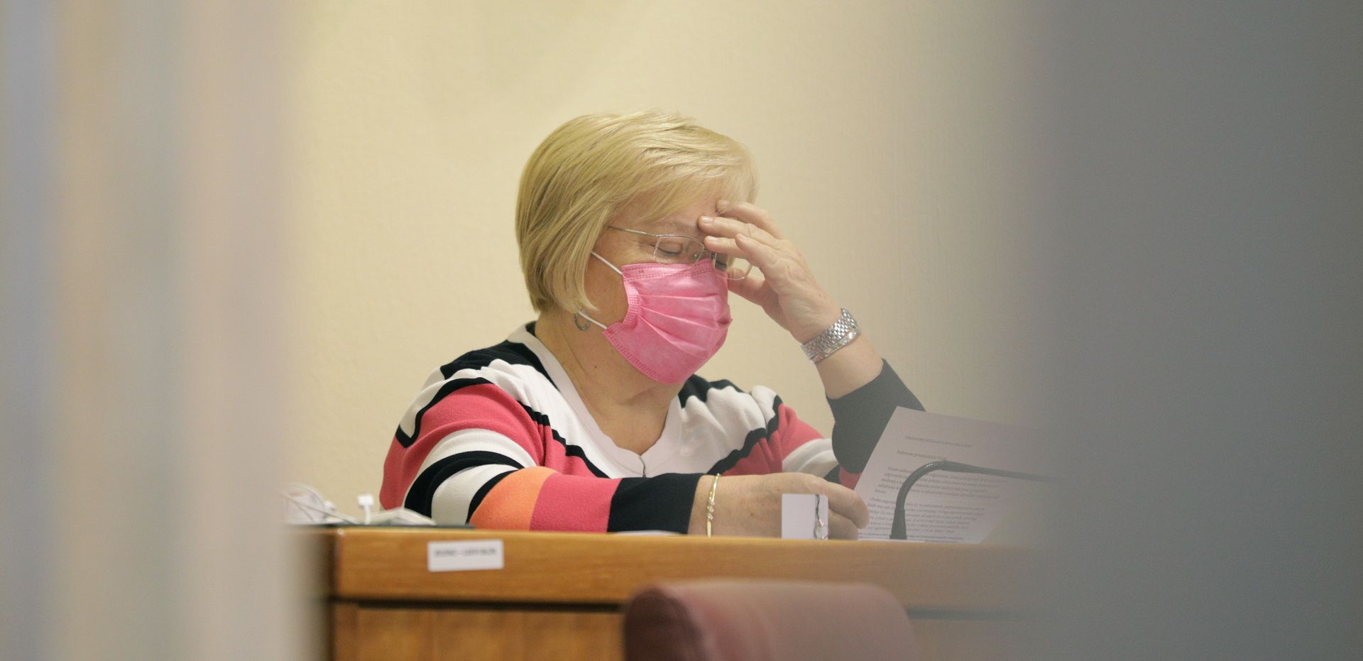 Zagreb, 3.11.2020. - 'Aktualnim prijepodnevom' i uz epidemiološke mjere, Hrvatski sabor započeo je novu sjednicu koja će potrajati do sredine prosinca i na kojoj će, uz ostalo, donijeti državni proračun za iduću godinu .Na slici Anka Mrak Taritaš.foto HINA/ Tomislav PAVLEK/ tš