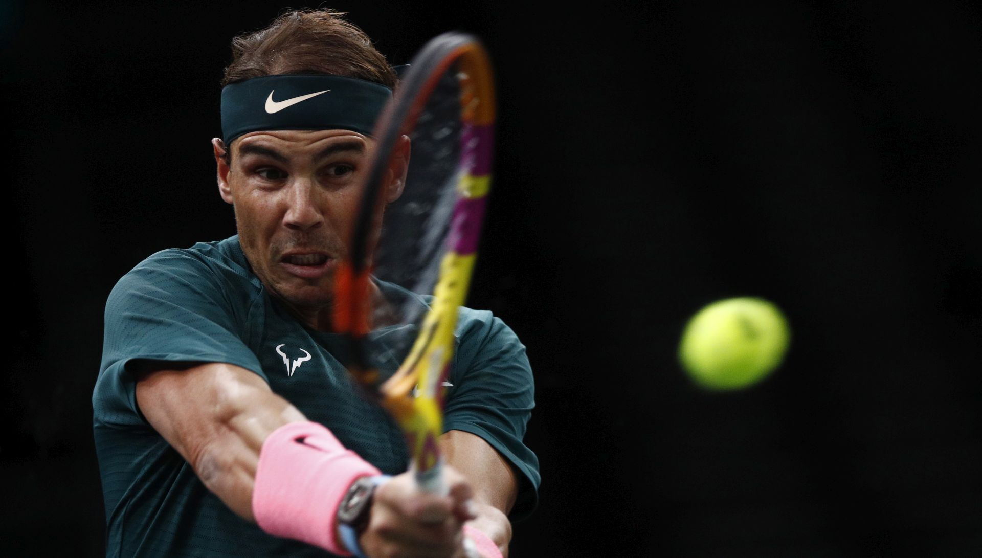 epa08800726 Rafael Nadal of Spain in action during his round of sixteen match against Jordan Thompson of Australia at the Rolex Paris Masters 2020 tennis tournament in Paris, France, 05 November 2020.  EPA/YOAN VALAT