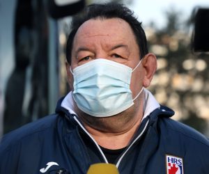 Zagreb, 23.11.2020. - Okupljanje hrvatske enske seniorske rukometne reprezentacije pred polazak u Poreè na zavrne pripreme za nastup na Europskom prvenstvu. Na fotografiji izbornik Nenad otariæ. foto HINA/ Lana SLIVAR DOMINIÆ/ lsd