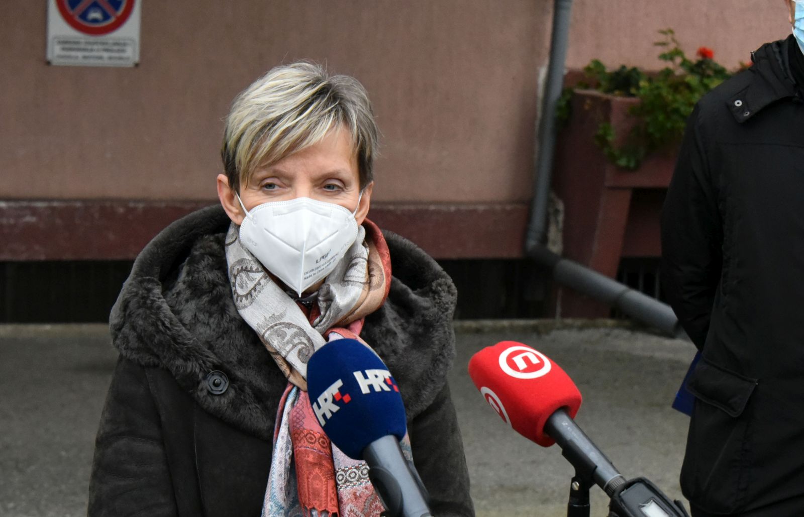 Vinkovci, 28.11.2020 - Tiskovna konferencija Stoera civilne Vukovarsko-srijemske upanije. Na slici Kata Kreiæ i Ivan Kubièek.
foto HINA/ ik