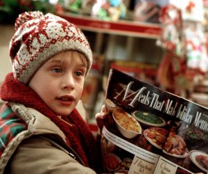 HOME ALONE, Macaulay Culkin, 1990. TM & Copyright (c) 20th Century Fox Film Corp. All rights reserved, Courtesy: Everett Collection.