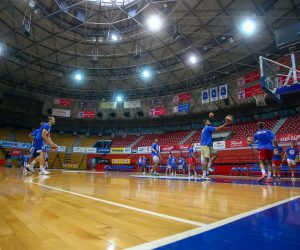 03.08.2020., Zagreb - Prvi trening seniorske ekipe kosarkaskog kluba Cibona.
Photo: Matija Habljak/PIXSELL