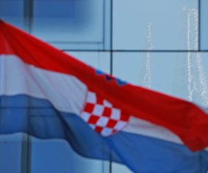 08.04.2020., Zagreb - Atmosfera u zagrebacko kasno poslijepodne u sredistu grada obiluje radovima i sanacijama zgrada od potresa te praznim ulicama radi pandemije Covid-19 zaraznog koronavirusa. Photo: Sanjin Strukic/PIXSELL
