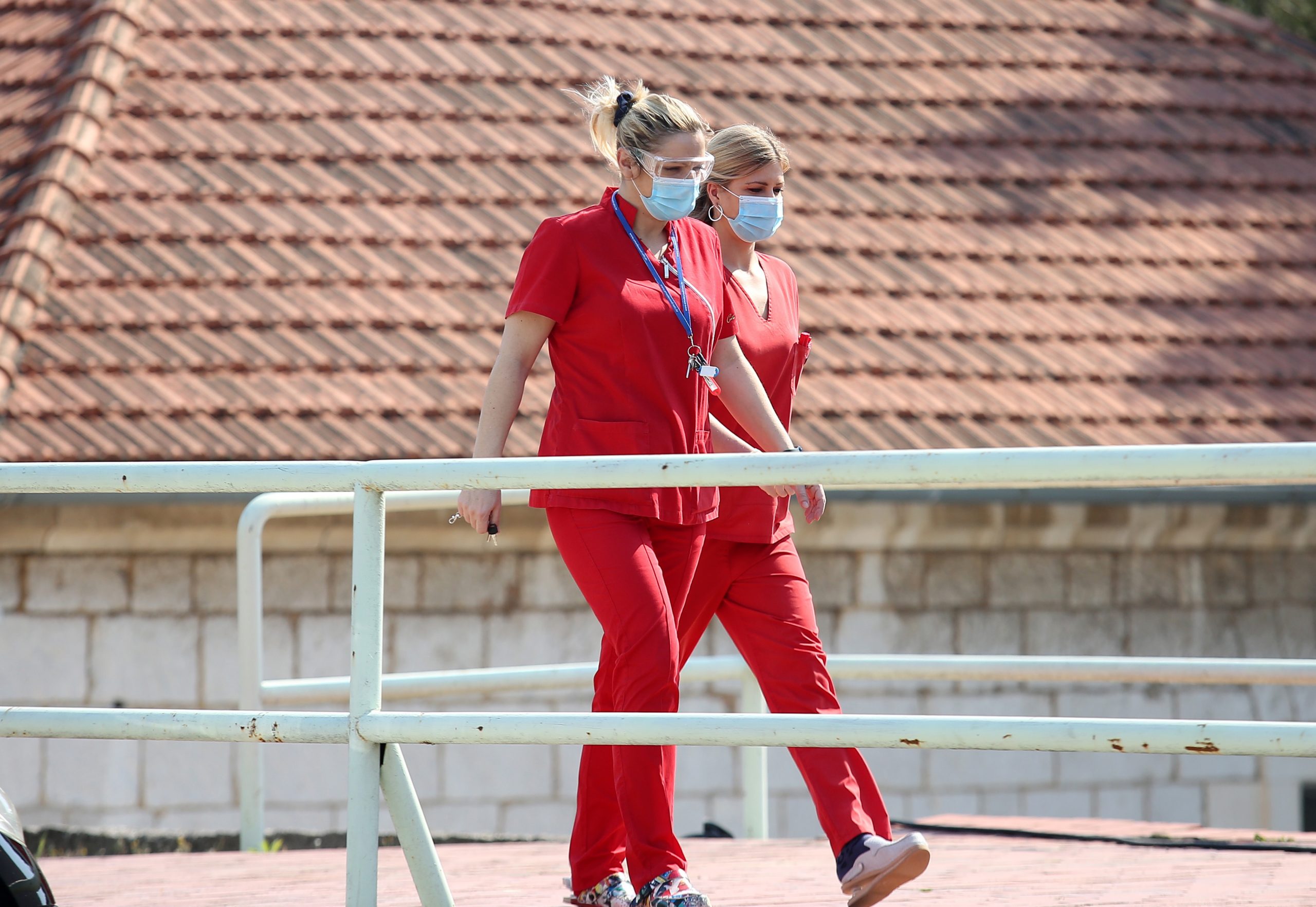 08.04.2020.,Sibenik - Medicinsko osoblje Opce bolnice Sibenik u vrijeme koronavirusa. Photo: Dusko Jaramaz/PIXSELL