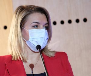 09.10.2020., Skradin - U kulturnom centru u Skradinu odrzana je konferencija na temu "Nauticki turizam - najotporniji na korona krizu". Konferenciji su nazocili ministrica turizma i sporta Nikolina Brnjac i direktor Hrvatske turisticke zajednice Kristjan Stanicic.
Photo: Dusko Jaramaz/PIXSELL