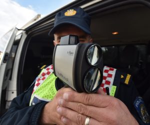 10.01.2016., Vodice - Zbog ucestalih prometnih nesreca policija sve vise kontrolira brzinu vozila na sibenskom podrucju. Photo: Hrvoje Jelavic/PIXSELL