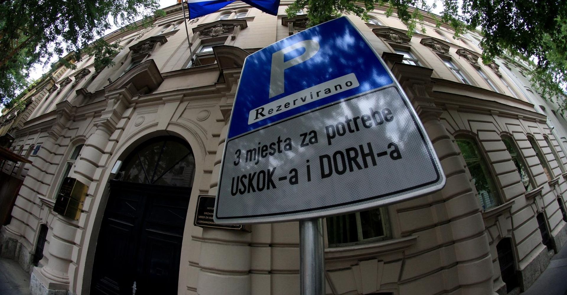 21.07.2001. Gajeva 30,Zagreb - Zgrada u Gajevoj 30 u kojoj je sjediste DORH-a i USKOK-a.
Photo: Boris Scitar/PIXSELL