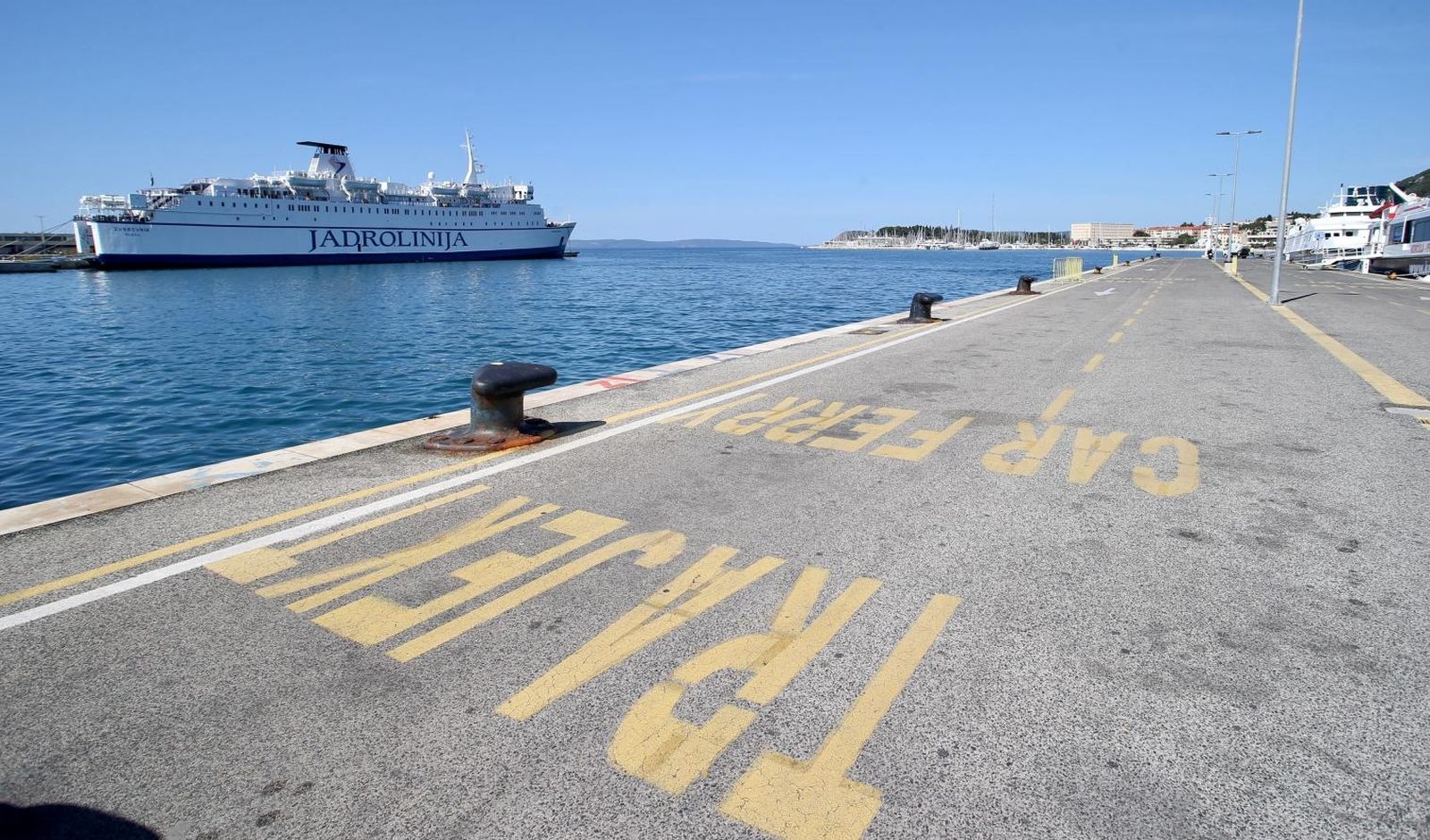 13.06.2020., Split - Nestvarne slike iz prazne splitske trajektne luke. 
Photo: Ivo Cagalj/PIXSELL