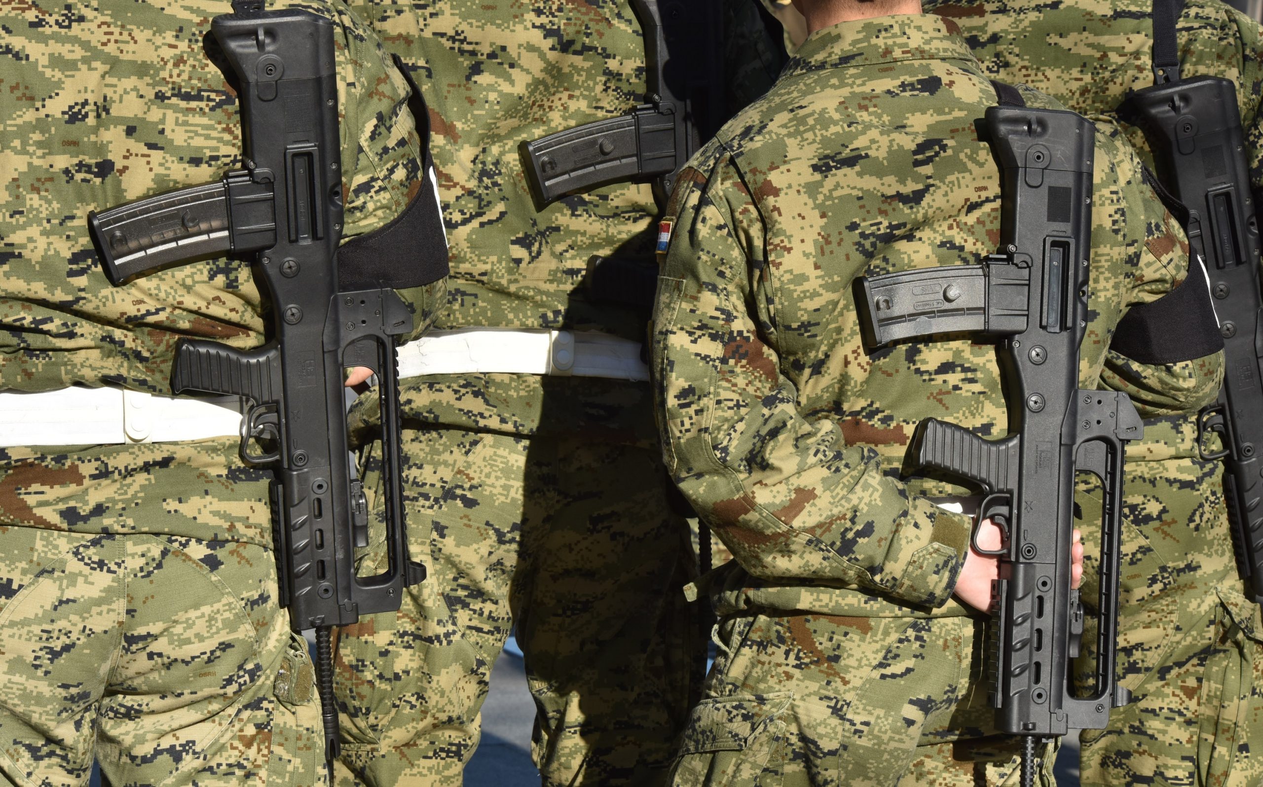 13.12.2015., Knin -
Visenamjenska hrvatska strojnica- VHS jurisna puska.
Photo: Hrvoje Jelavic/PIXSELL