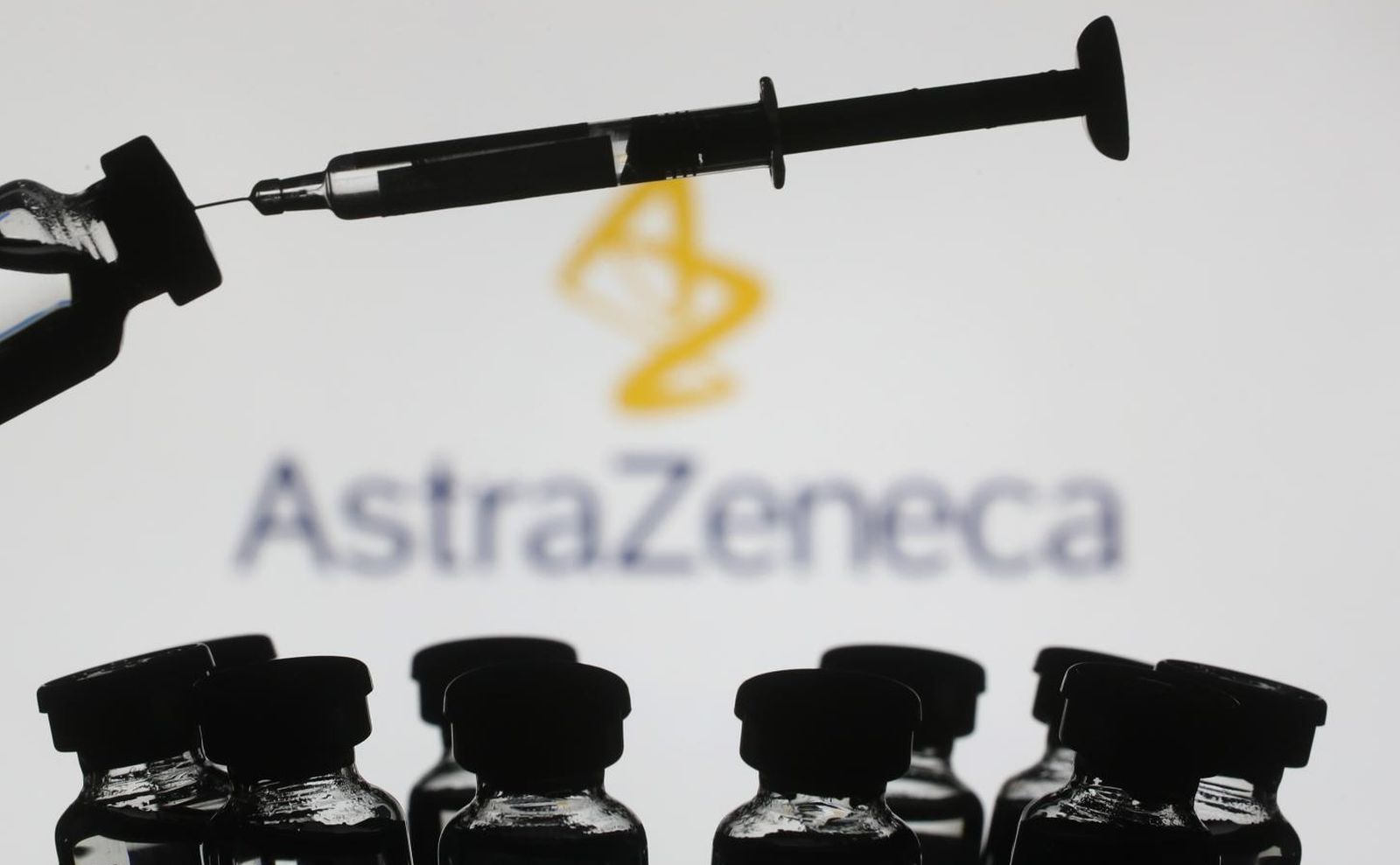 14.08.2020.,. .Zagreb . Ilustracija za cjepivo protiv koronavirusa. Velike svjetske farmaceutske kompanije ( GSK, Pfizer, Sanofi,Astrazenica, Valneva,Sanofi,BioNTech ) koje su vec u 3. fazi klinickih ispitivanja cjepiva za COVID 19. Photo: Zeljko Lukunic/PIXSELL